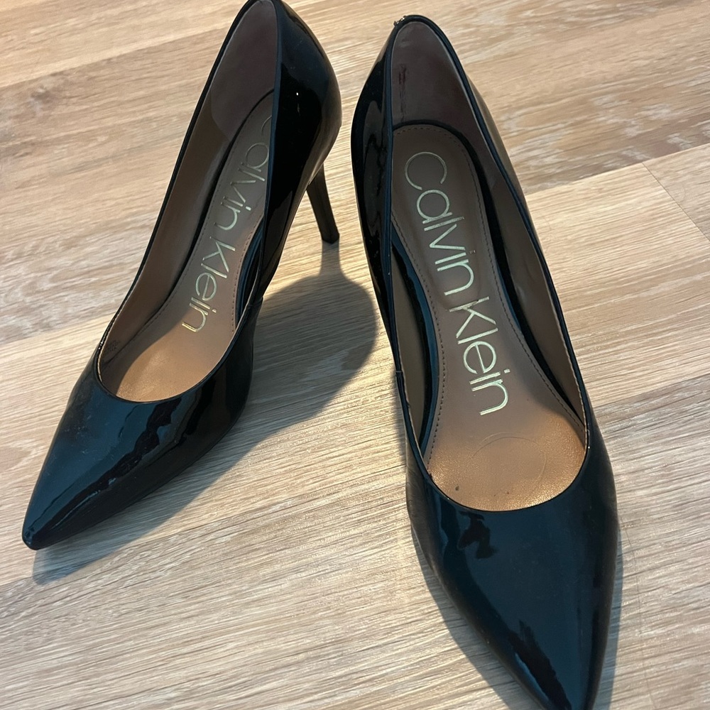 Calvin Klein Gayle Pumps